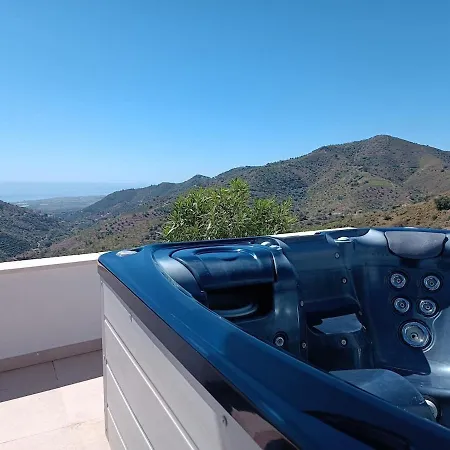 Villa Pura Vista