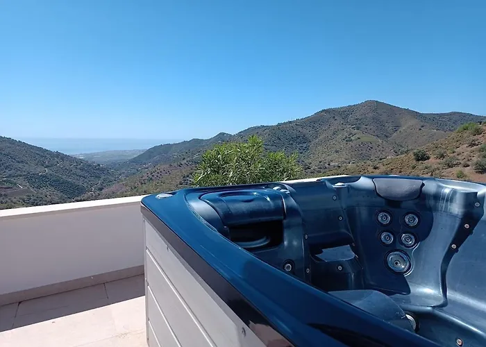 Villa Pura Vista